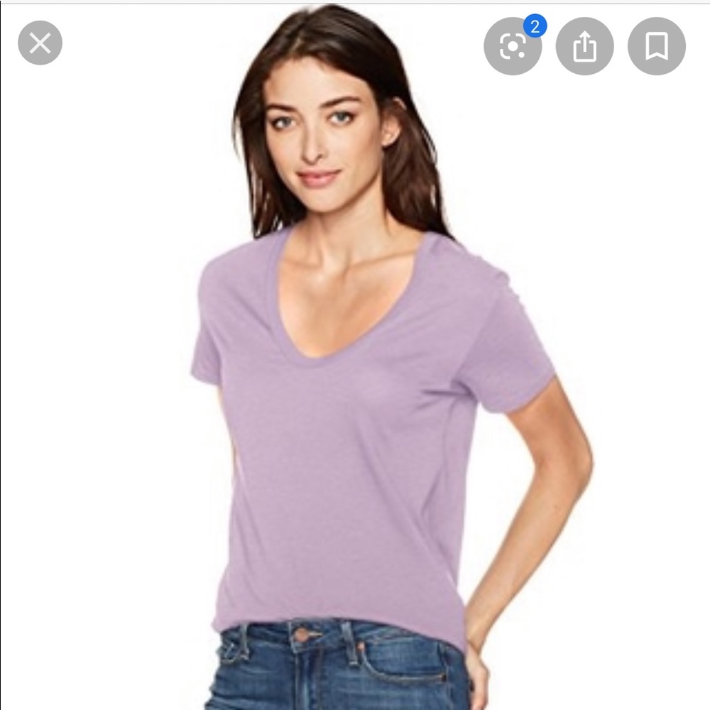 AG Hanson V neck T